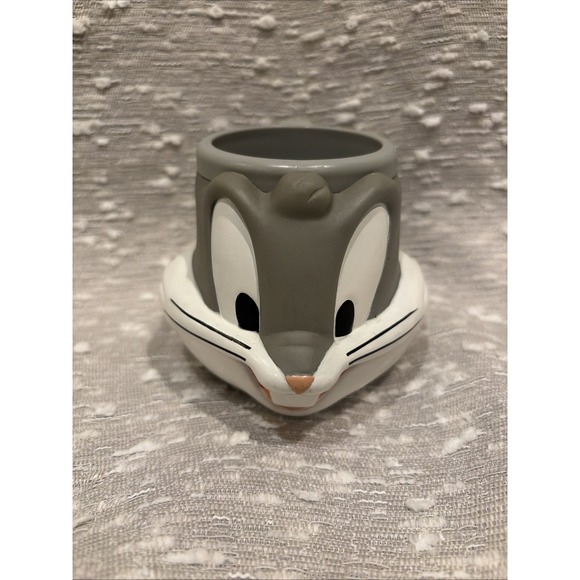 Warner Bros Bugs Bunny Plastic 3D Cup Mug 4 Inch 1992 - Picture 1 of 6